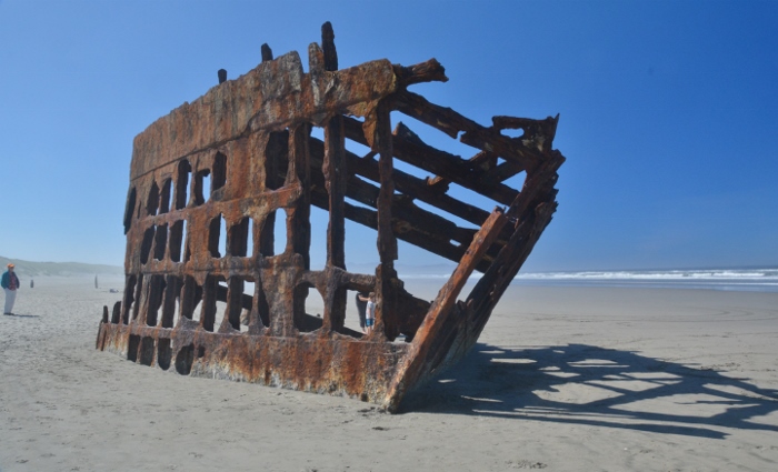 the peter iredale shipwreck